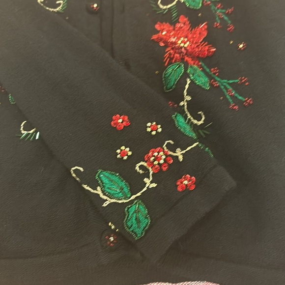 Vintage Theme Works by KIKIT Christmas Sweater Embellished Poinsettias Size XL - Picture 5 of 7